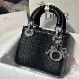 شنطة ديور