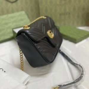 شنطة قوتشي