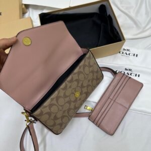 شنطه من كوتش